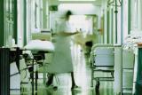 Prodavačkám se koronavirus ‚vyhýbá‘, víc ohrožuje zdravotní sestry. 129 z nich je aktuálně nakažených