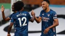 

Willian řídil ofenzivu Arsenalu, Salahův hattrick spasil Liverpool

