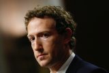 ‚Máte na rukou krev.‘ Zuckerberg se kvůli sebevraždám omluvil za nedostatečnou ochranu dětí