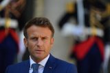 Macron jako lídr selhal. Francouze zajímá vlastní peněženka a migrace, upozorňuje senátor Fischer