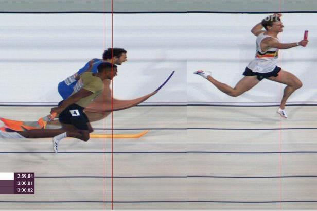 

Závěr finále na 4x400 metrů s vítěznými Belgičany

