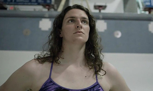 Transgender plavkyně Thomasová se ženami závodit nebude, u arbitráži neuspěla