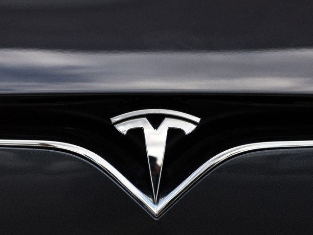 Tesla kvůli clům zřejmě zdraží svůj Model 3 na unijním trhu