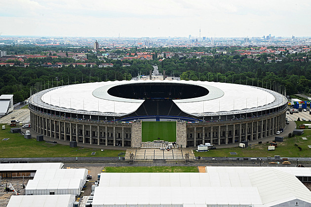 OBRAZEM: Berlín, Mnichov, Hamburk či Lipsko. Jak vypadají stadiony pro Euro
