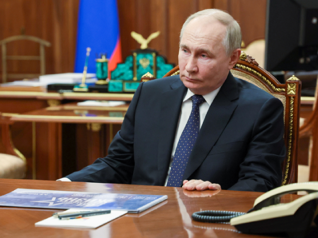 Putin si klade podmínky zastavení války. Ukrajinci se musí stáhnout a zapomenout na NATO