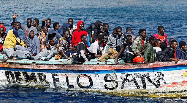„Chtěli, abych zemřel.“ Řecká pobřežní stráž shazovala migranty zpět do moře