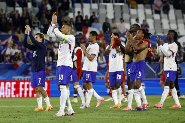 

Francie vykopne hon za titulem proti Rakousku, Slováci vyzvou Belgii

