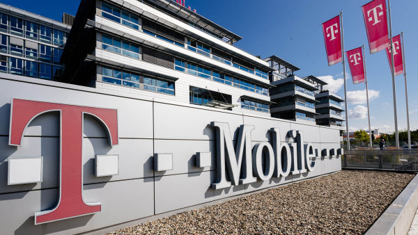 Případ Mamut: T-Mobile se pře s Kovářovými firmami o ručení s falešnými podpisy