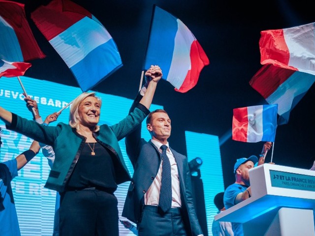 Macron se hrozí „občanské války“. Bardella: Jsme „připraveni“ vládnout
