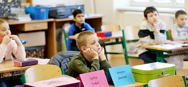 Ministerstvo školství nalije více peněz do škol s ukrajinskými studenty