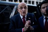 Bývalý starosta New Yorku Giuliani přišel o právnickou licenci. Lhal, že Trumpovi ukradli volby