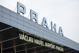 Pražské letiště je přetížené a nestíhá odbavovat zavazadla, cestující odlétají bez kufrů