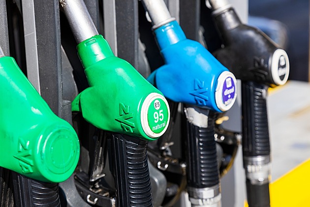 Ceny paliv vyskočily o desítky haléřů, litr nafty stojí bezmála 37 korun