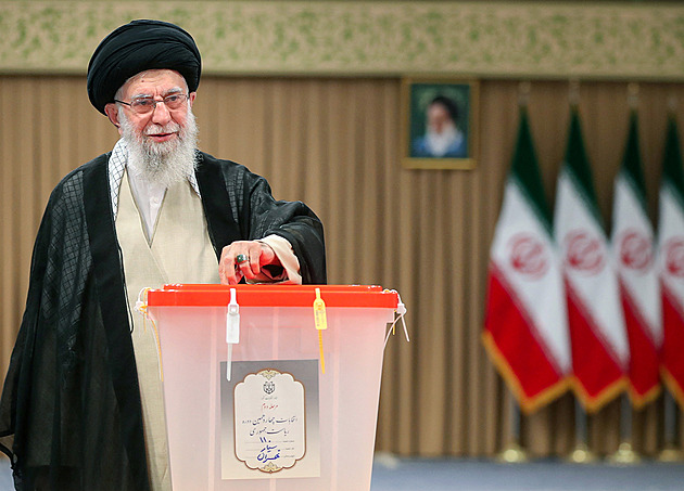 „Dá-li Bůh, budeme mít zítra prezidenta.“ V Iránu se koná druhé kolo voleb