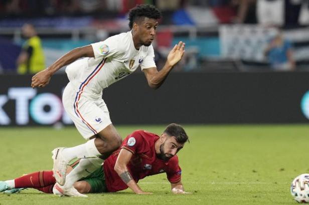 

ŽIVĚ: Portugalsko – Francie 0:0

