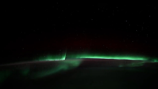 VIDEO: Magická podívaná. ISS z vesmíru zachytila „tančící“ polární záři