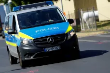 Německá policie od Česka převzala cizince podezřelého z vraždy dívky