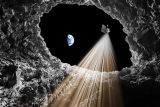 Na Měsíci jsme objevili podzemní jeskyni, hlásí vědci. Astronauti by ji mohli využít jako útočiště