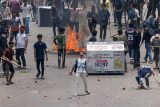 Protesty studentů v Bangladéši si vyžádaly nejméně 110 obětí. V zemi platí zákaz vycházení