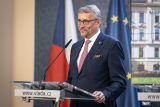 Ministr Dvořák o příštím eurokomisaři: Není dobré trvat na jednom jménu. Velkou naději má žena