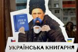 ‚Pokud je to v ruštině, nenabízíme.‘ Ševčenkův knír je první ryze ukrajinské knihkupectví v Česku