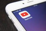 Rusko schválně zpomaluje občanům YouTube. Je to jeden z mála serverů, kde není zablokovaná opozice