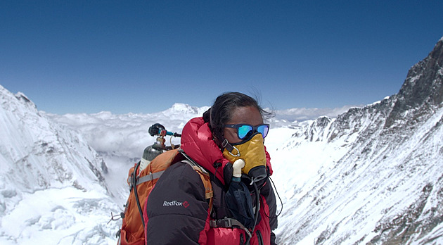 Desetkrát zdolala Everest a zažila i domácí násilí. O jejím životě vyjde film