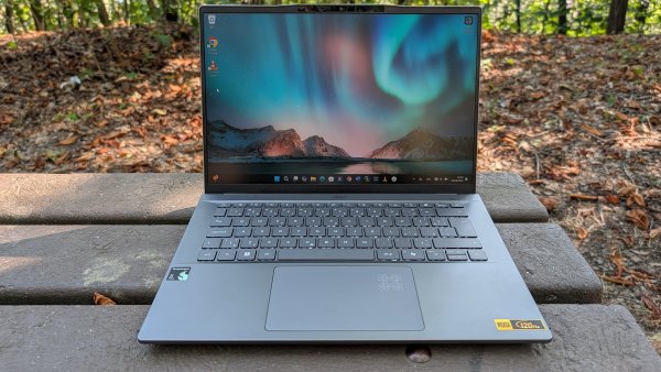 Acer Swift 14 AI: Konečně počítač se Snapdragonem s matnou obrazovkou a opravdu celodenní výdrží