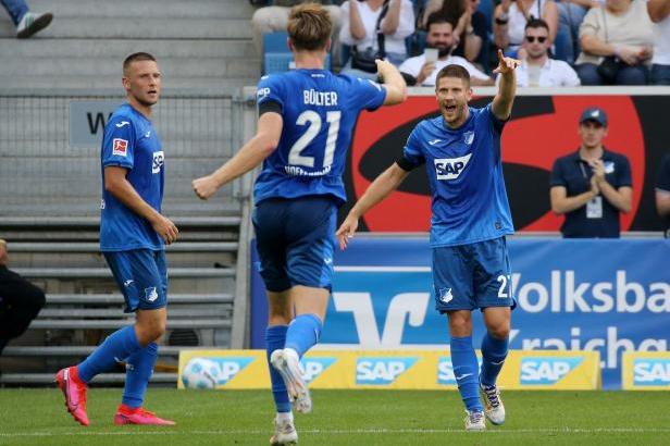 

Hoffenheim podlehl Frankfurtu, nestačila ani Hložkova asistence

