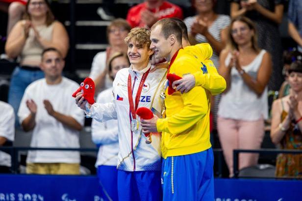 

Medailový ceremoniál se stříbrným Davidem Kratochvílem

