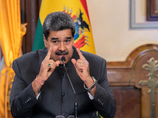 Venezuelský prezident vyhlásil Vánoce už na říjen. Odvádí pozornost od politické krize