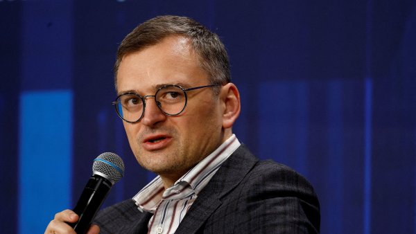 Zelenskyj mění členy vlády i špičkové úředníky, chce prý pro válečný kabinet novou energii. Odchází i šéfdiplomat Kuleba