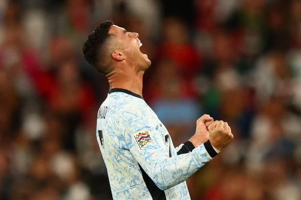 

Ronaldo jako první oficiálně překonal hranici 900 gólů

