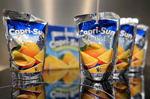 Nápoj Capri-Sun chce zpět plastová brčka. Výrobce shání milion podpisů