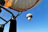 OBRAZEM: Balonová fiesta nad Rozkoší. Lidé na Náchodsku mohli sledovat tři desítky posádek