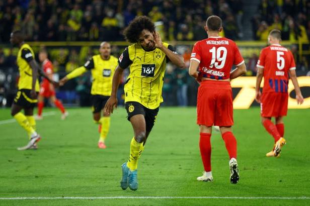 

Dortmund v přestřelce udolal dosud stoprocentní Heidenheim

