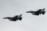 Ukrajinští piloti zahájili výcvik v Rumunsku pro létání ve stíhačkách F-16, země těží ze strategické polohy