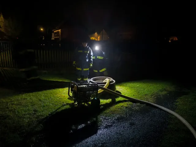 Obec Višňová je odříznutá od světa. Hladina Smědé se zvýšila o 30 cm za hodinu