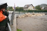 PŘEHLED KRAJŮ: Stav nebezpečí, stoupající hladiny i výpadky proudu. Jaká je ve vašem regionu?