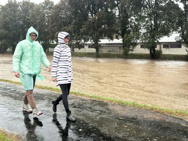 Stovky lidí musí opustit své domovy. Ve dvou krajích jim to úřady mohou i přikázat