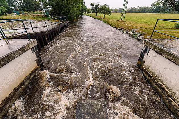 Jak se dělají předpovědi počasí? V Rozstřelu odpoví meteorolog Müller