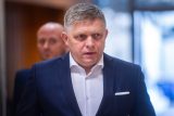 Robert Fico dobře ví, že bez bruselských peněz se Slovensko neobejde