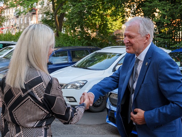 Chomutov má nového primátora. Dosavadní je ve vazbě a hrozí mu až 12 let vězení