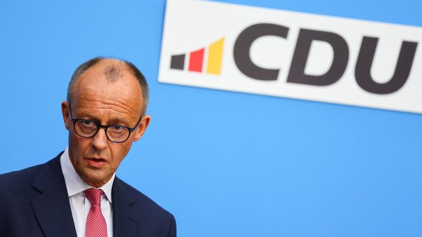 Konzervativní opozice v Německu hodlá v příštích volbách odstřelit semaforovou koalici. Do boje ji povede předseda CDU Friedrich Merz