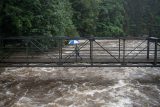 ONLINE: Hladiny řek klesají. Ohrožení zůstává na jihu Čech, na Labi, Dyji a Moravě, uvedli meteorologové