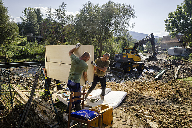 Škody z povodní skokově rostou. Největší nápor pojišťovny teprve čekají