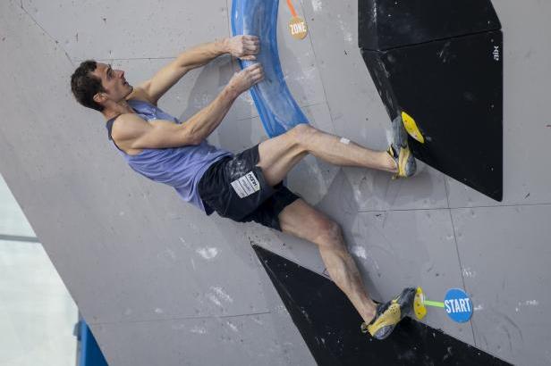 

Ondra skončil v Praze na SP v boulderingu šestý, vítězství obhájil Korejec I To-hjon

