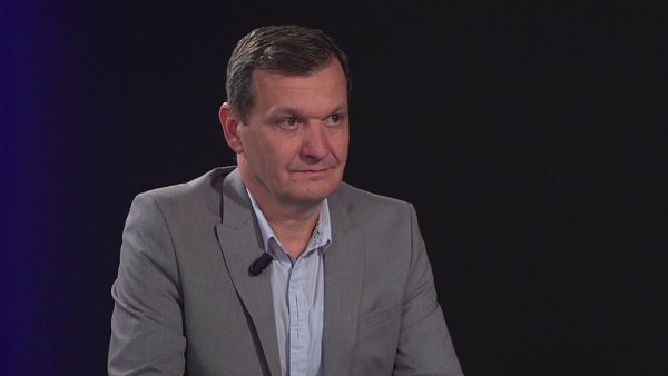 Jsme v líbánkové fázi pomoci, říká psycholog o momentální solidaritě k lidem zastiženým podvodní