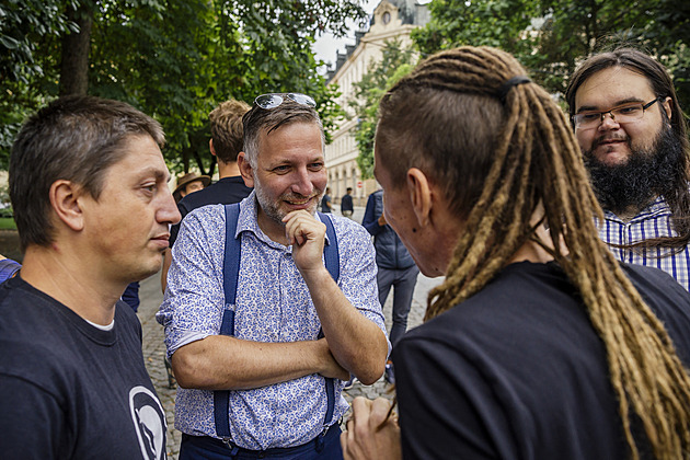 Lipavského chápu, ve vládě bychom měli zůstat, vyzval hejtman Špoták