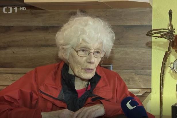 

Postup Žabin ocenila i bývalá reprezentantka Olga Přidalová, která oslavila 85. narozeniny

